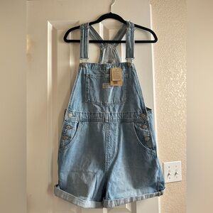 Levi’s women’s short overalls NWT size small